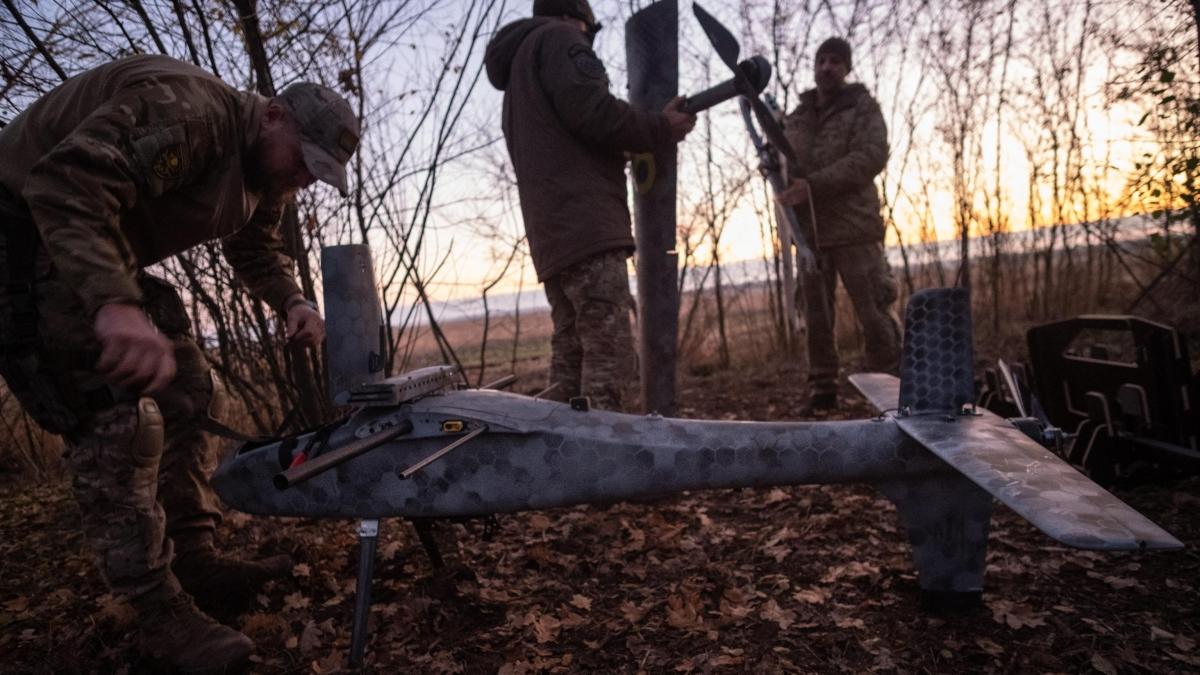 A Pokrovsk, la resistenza ucraina continua contro gli attacchi russi con armi pesanti