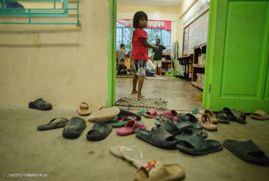 Allerta Unicef: oltre 1,7 milioni di bambini nelle Filippine colpiti dal tifone Fung-wong