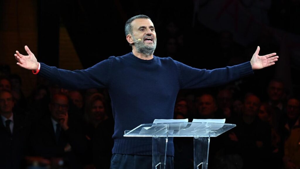 Antonio Decaro, nuovo presidente della Puglia, promette di sorridere di più dopo la vittoria elettorale