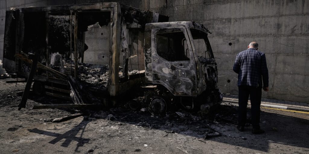 Attacco di coloni israeliani a magazzino palestinese a Beit Lid: quattro arrestati