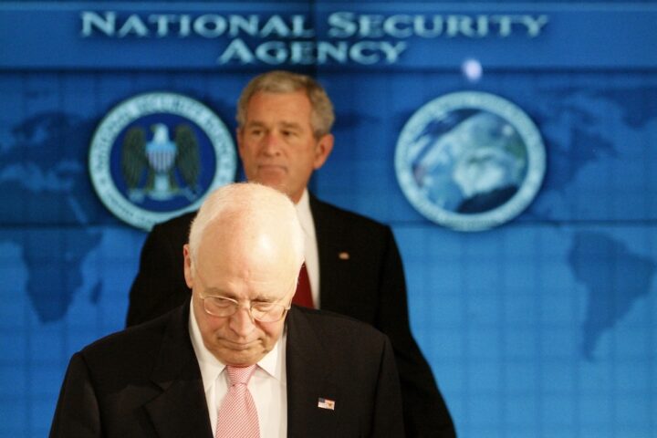 Come Dick Cheney ha ridefinito il ruolo di vicepresidente degli Stati Uniti