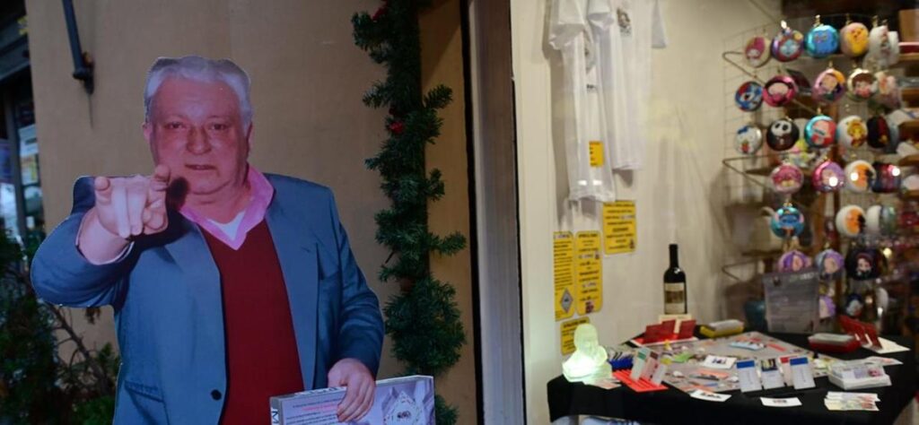 Controversia a Lucca: il gioco 'Merendopoli' evoca il mostro di Firenze e suscita indignazione