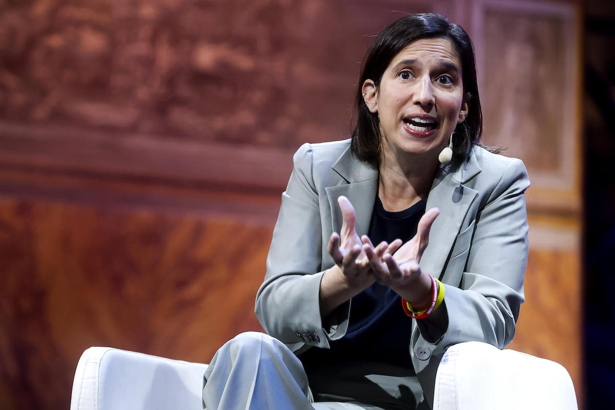 Critiche al Garante Privacy: Schlein chiede dimissioni dopo inchiesta di Report