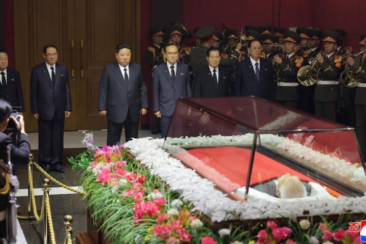 È morto Kim Yong Nam, ex presidente del parlamento nordcoreano e figura di stato per oltre vent'anni