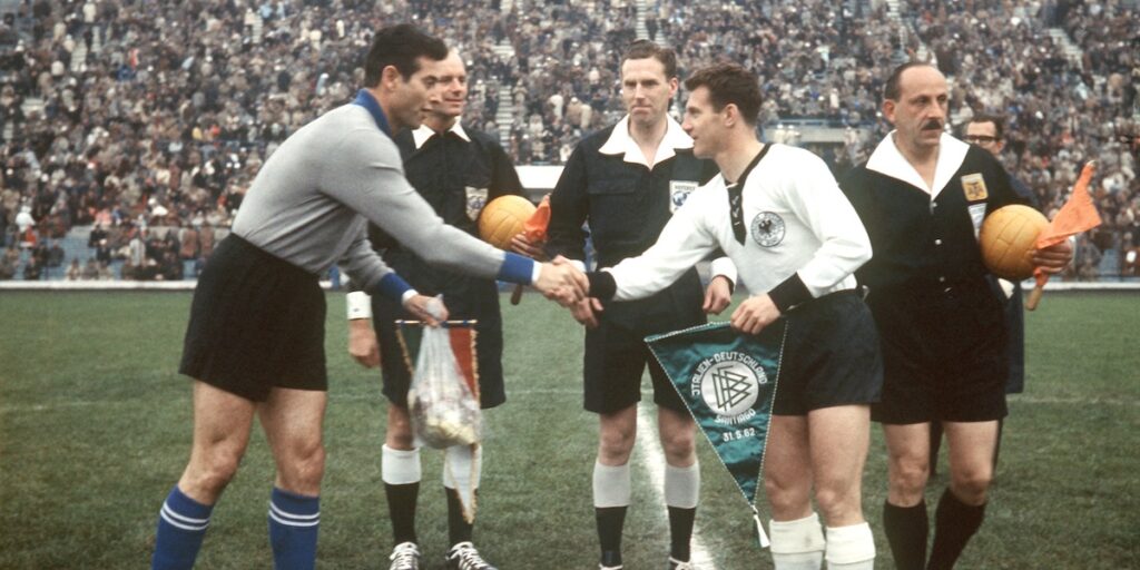 È morto Lorenzo Buffon, storico portiere del Milan e della Nazionale italiana