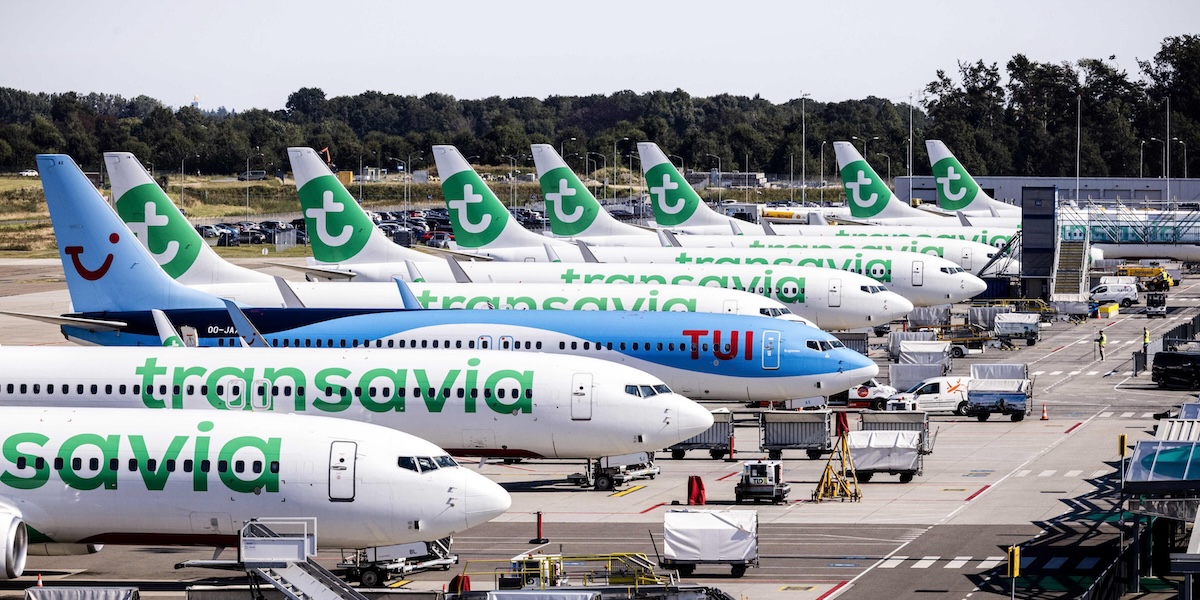 Eindhoven, chiuso il secondo aeroporto più trafficato dei Paesi Bassi per avvistamenti di droni