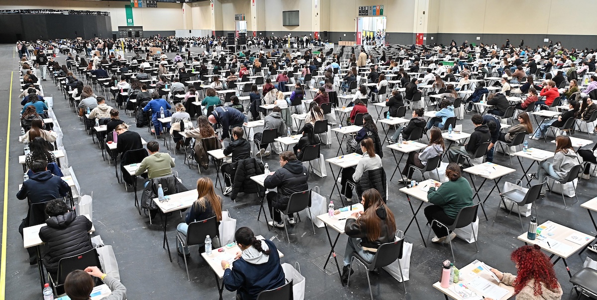 Foto trapelate degli esami di medicina in 44 università italiane destano preoccupazioni per possibili irregolarità