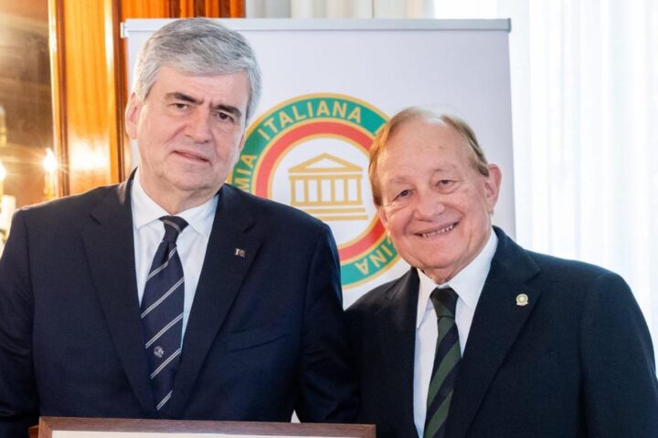 Gianmarco Mazzi riceve il premio “Orio Vergani” per la candidatura della cucina italiana a patrimonio Unesco