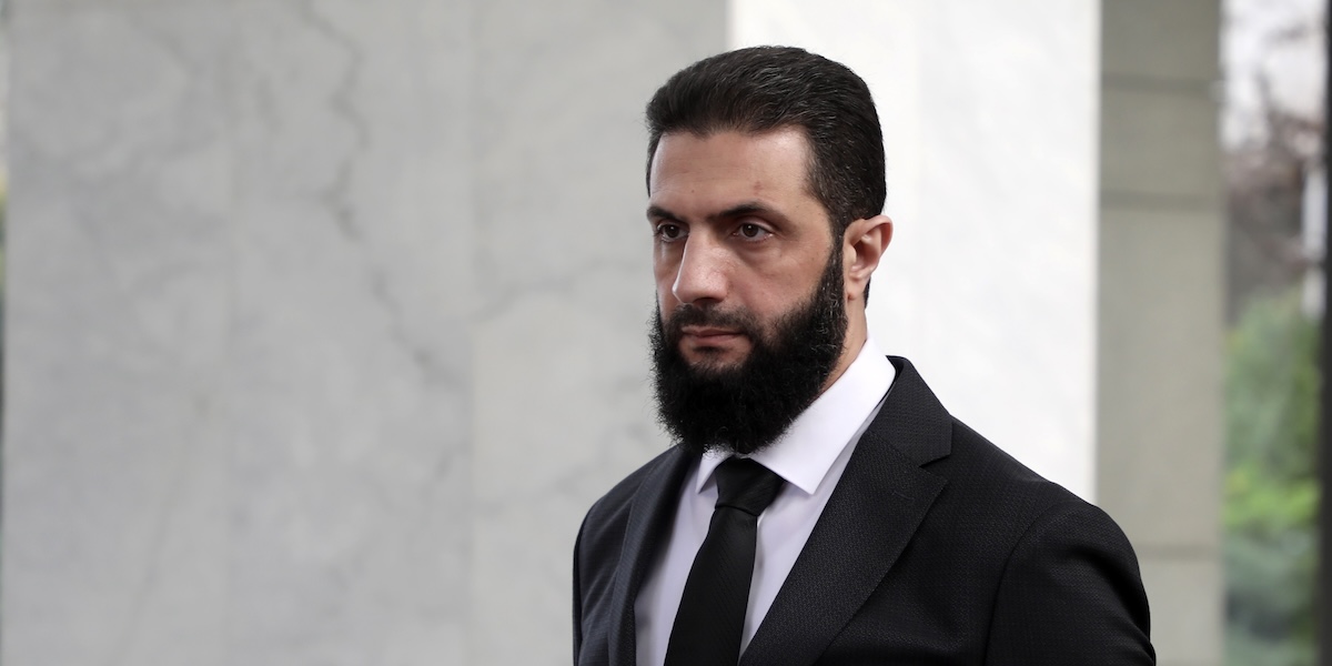 Gli Stati Uniti e l'ONU rimuovono le sanzioni contro il presidente siriano Ahmed al Sharaa