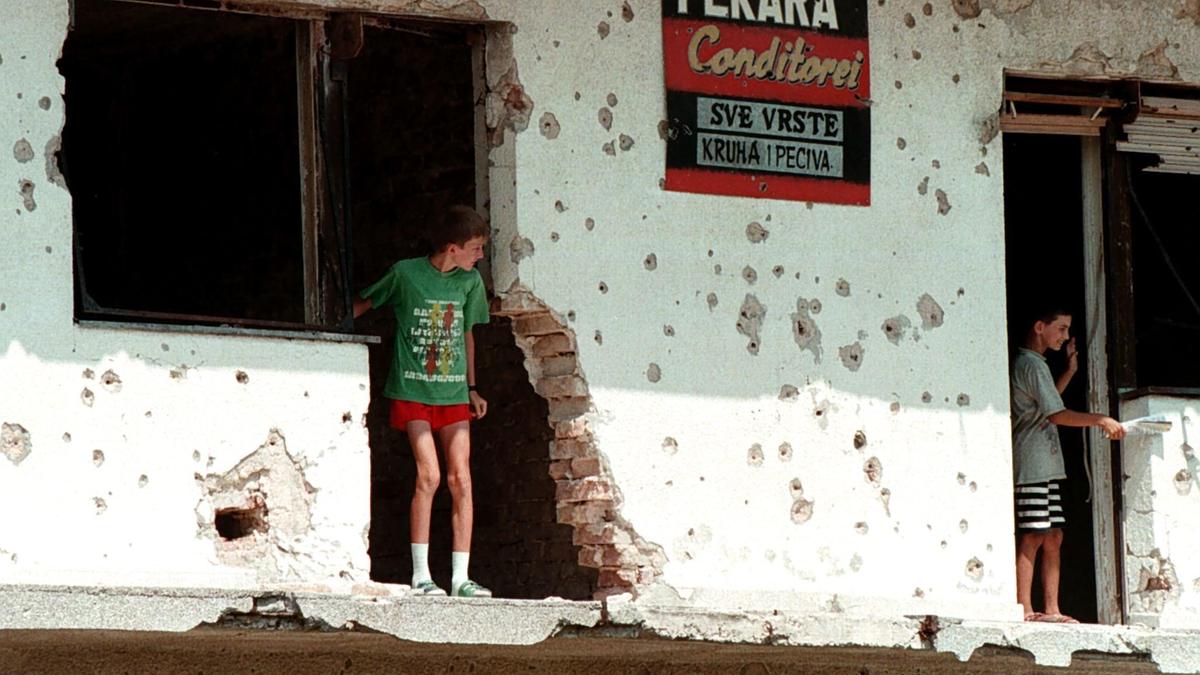 I cecchini italiani negli anni '90 a Sarajevo: indagine su omicidi di civili e crimini di guerra