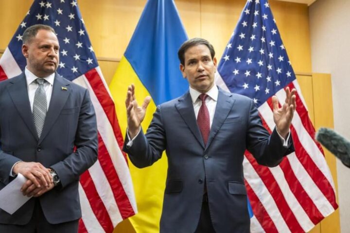 I leader europei rivisitano il piano di pace di Trump per l'Ucraina a Ginevra: 28 punti modificati