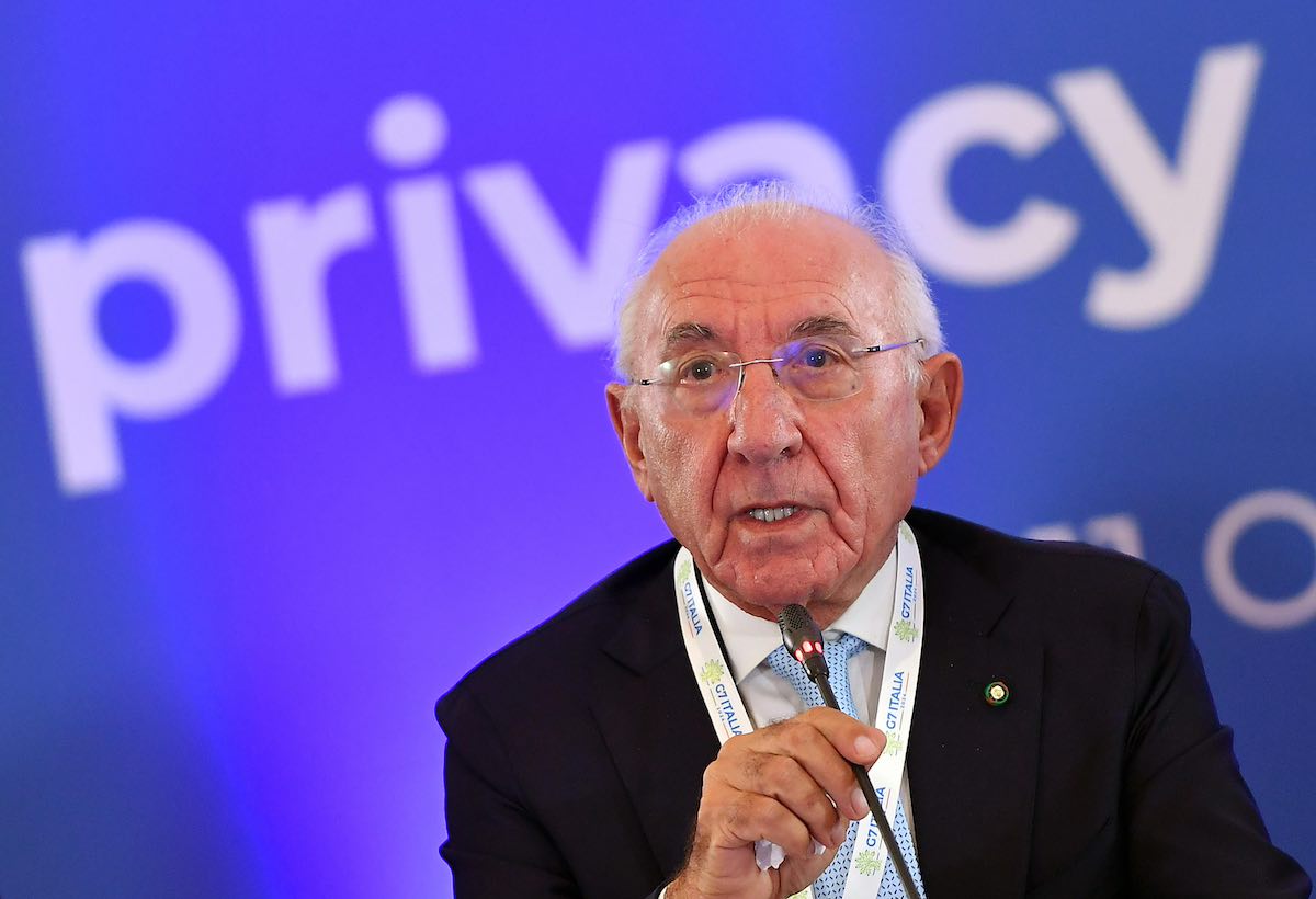 Il Garante della privacy Pasquale Stanzione difende la sua indipendenza e rifiuta le dimissioni