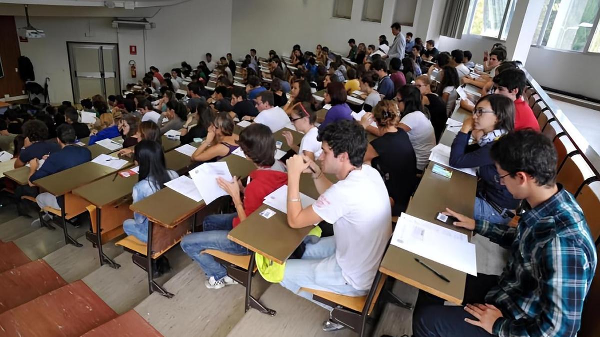 Il governo frena sulle presunte irregolarità: solo due prove diffuse su 160mila test di medicina