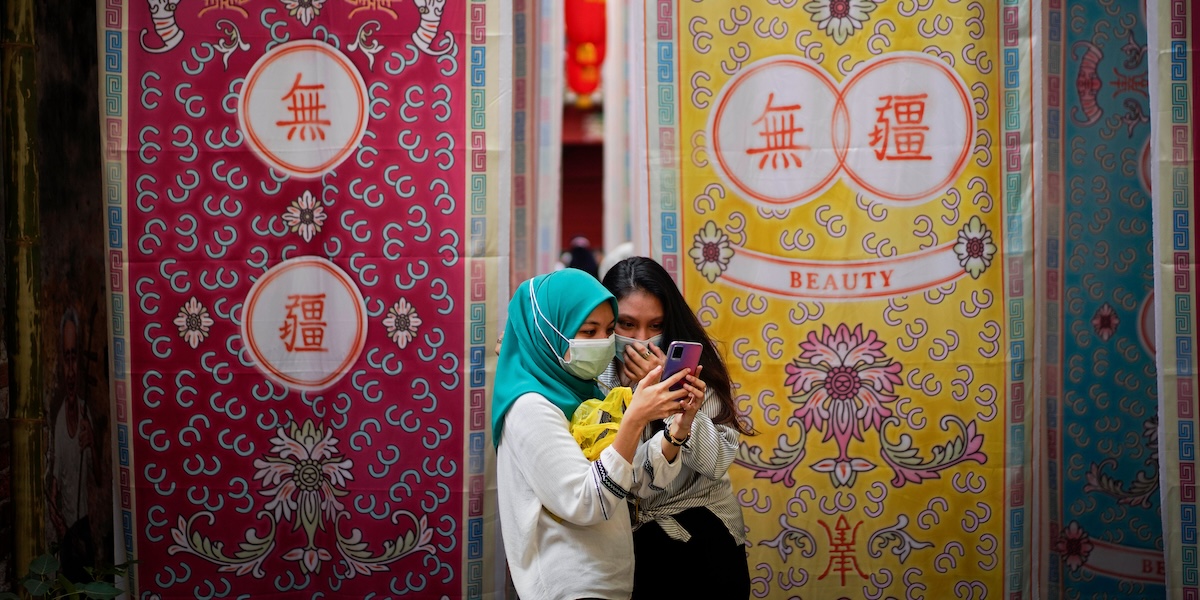 Il governo malese propone di vietare i social media ai minori di 16 anni entro il 2026