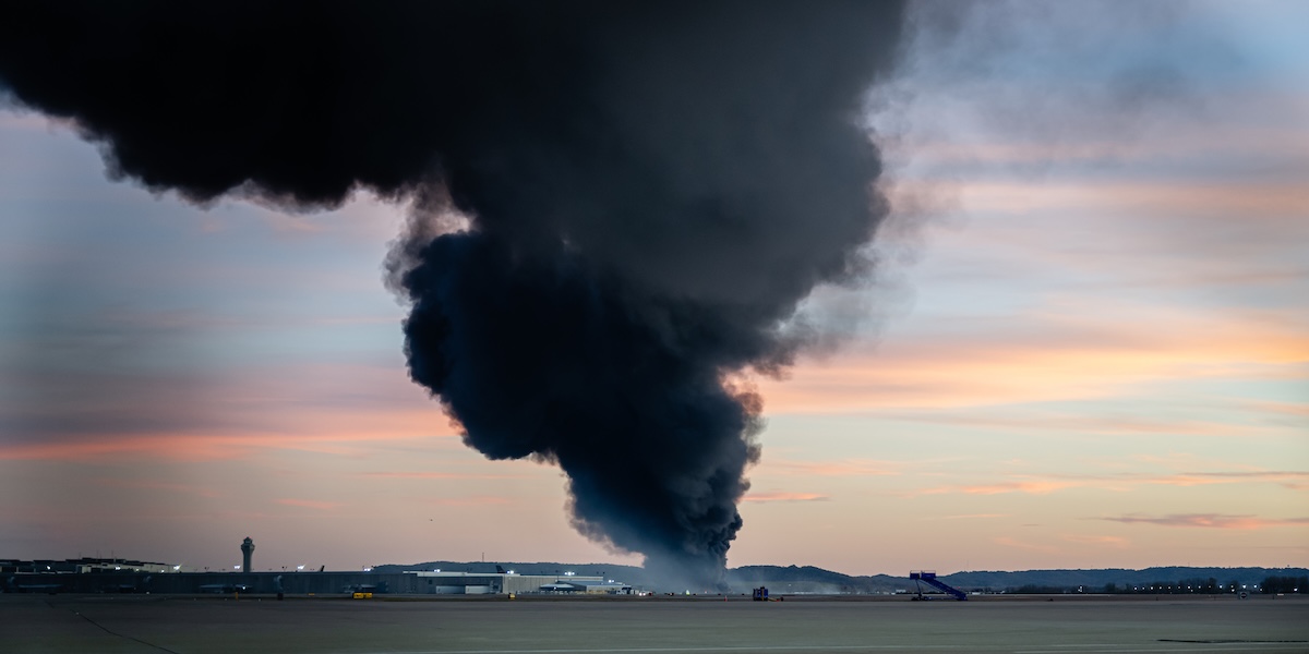 Il numero di morti nell'incidente aereo in Kentucky sale a 12, 15 dispersi