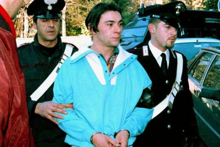 Il ritorno di Elia Del Grande a Telti: nuova ondata di violenza e intimidazioni