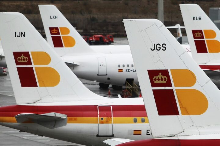 Il Venezuela vieta l'ingresso a sei compagnie aeree dopo sospensione voli per rischio FAA