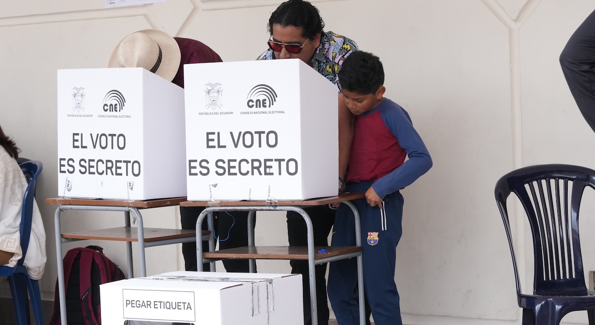 In Ecuador il referendum respinge la proposta di ospitare basi militari straniere nel paese