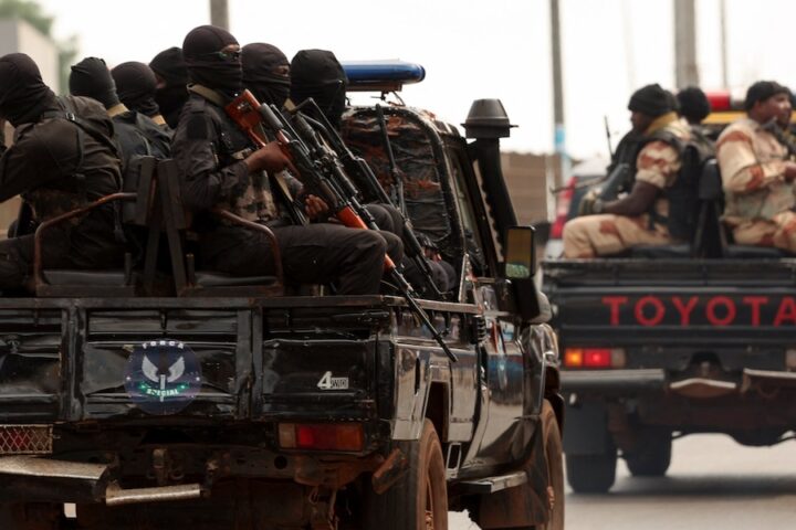 In Guinea-Bissau il generale Horta Nta Na Man giura come presidente di un governo di transizione dopo il colpo di stato