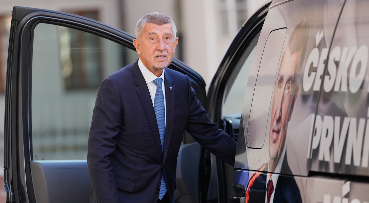 In Repubblica Ceca, nuova maggioranza di governo formata esclusivamente da partiti populisti di destra