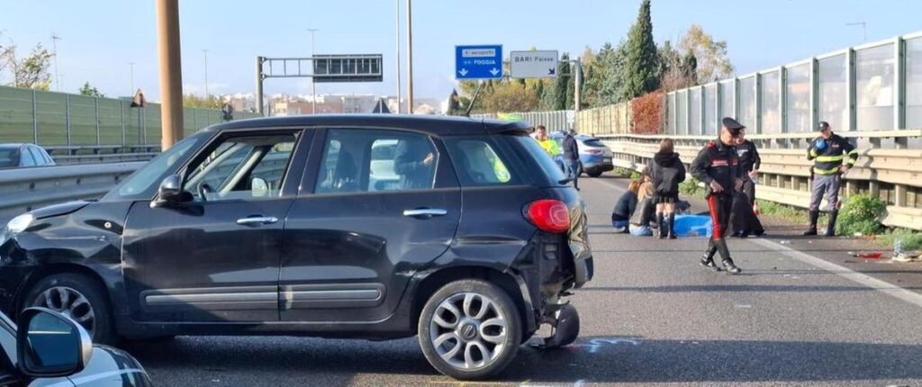Incidente mortale a Bari: giovane travolto mentre soccorre un automobilista in difficoltà