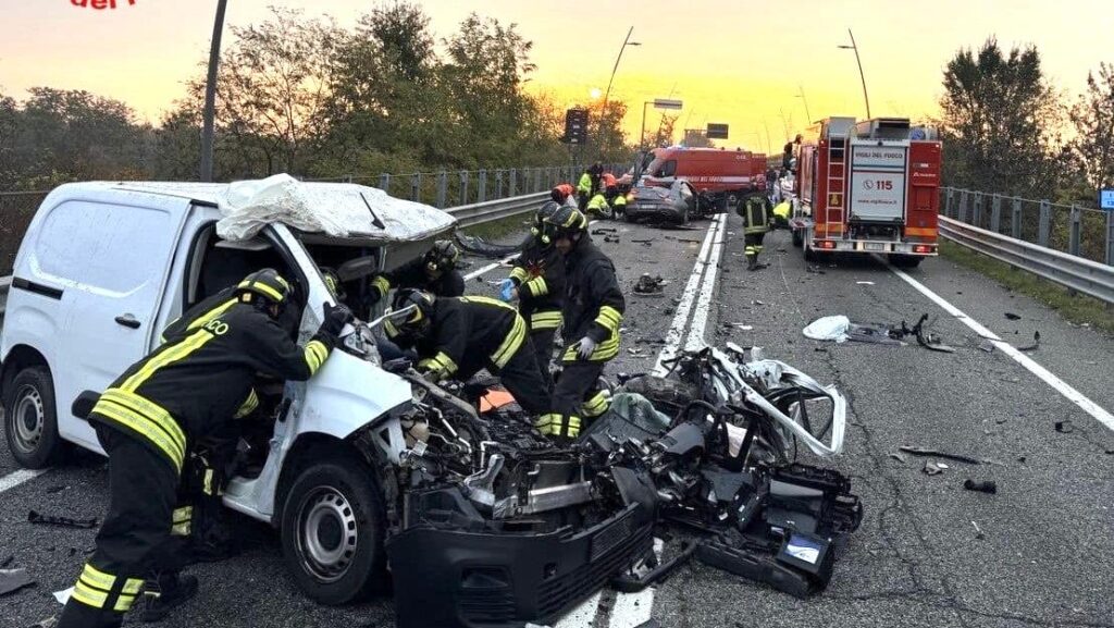 Incidente mortale sulla tangenziale di Bergamo: 3 vittime e 3 feriti