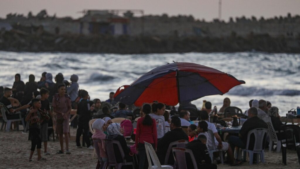Israele restituisce 30 corpi palestinesi in cambio di ostaggi secondo accordo di scambio