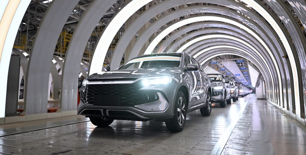 La COP30 in Brasile: forte presenza di auto elettriche cinesi BYD e GWM