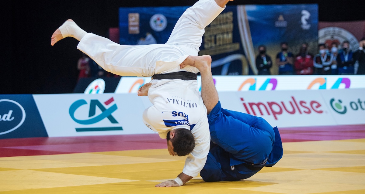 La federazione internazionale di judo riammette atleti russi, consentendo bandiera e inno nelle gare