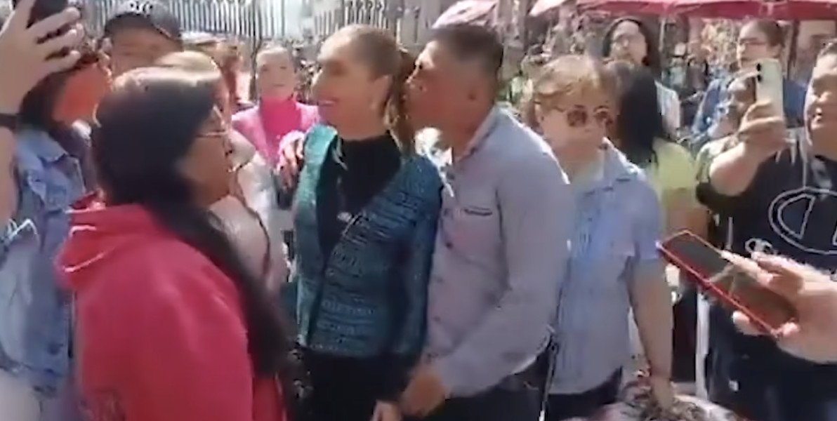 La presidente messicana Claudia Sheinbaum subisce molestie durante un evento pubblico a Città del Messico