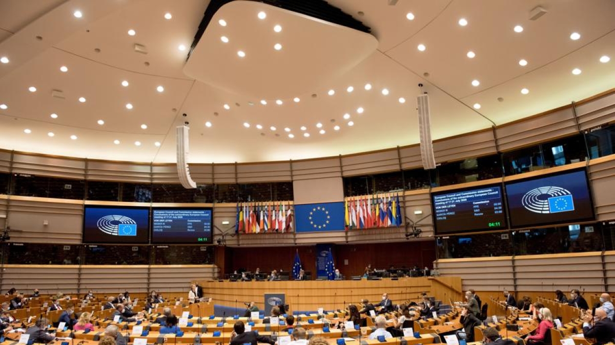 L'alleanza Ppe-estrema destra al Parlamento europeo modifica le regole del green deal