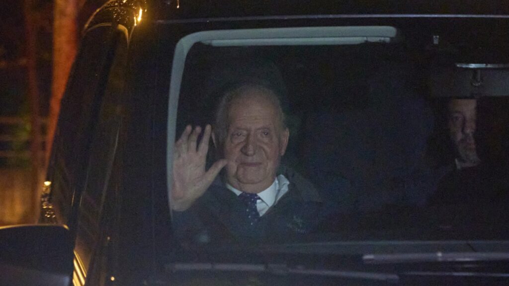 L'autobiografia di re Juan Carlos: l'ex sovrano ricorda il suo passato e i suoi errori
