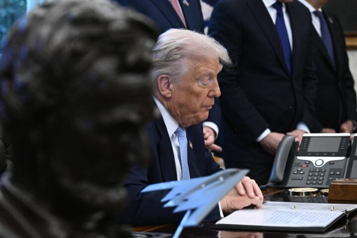 Leon Panetta: «L'Europa deve confermare il suo sostegno all'Ucraina, con o senza Usa»