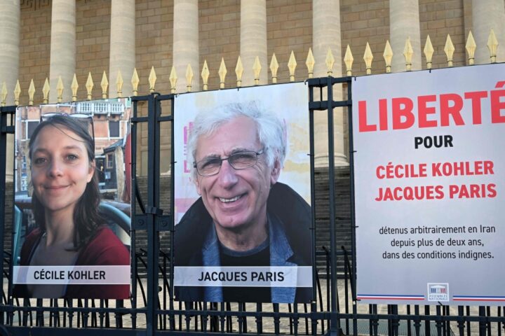 Macron annuncia la liberazione di Cécile Kohler e Jacques Paris, detenuti in Iran dal 2022