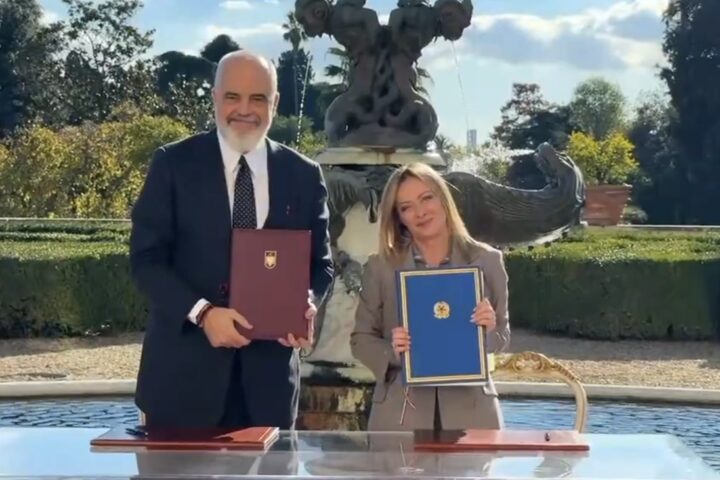 Meloni e Rama firmano accordo su migranti, energia e difesa: «L&#039;Albania agisce come stato europeo»