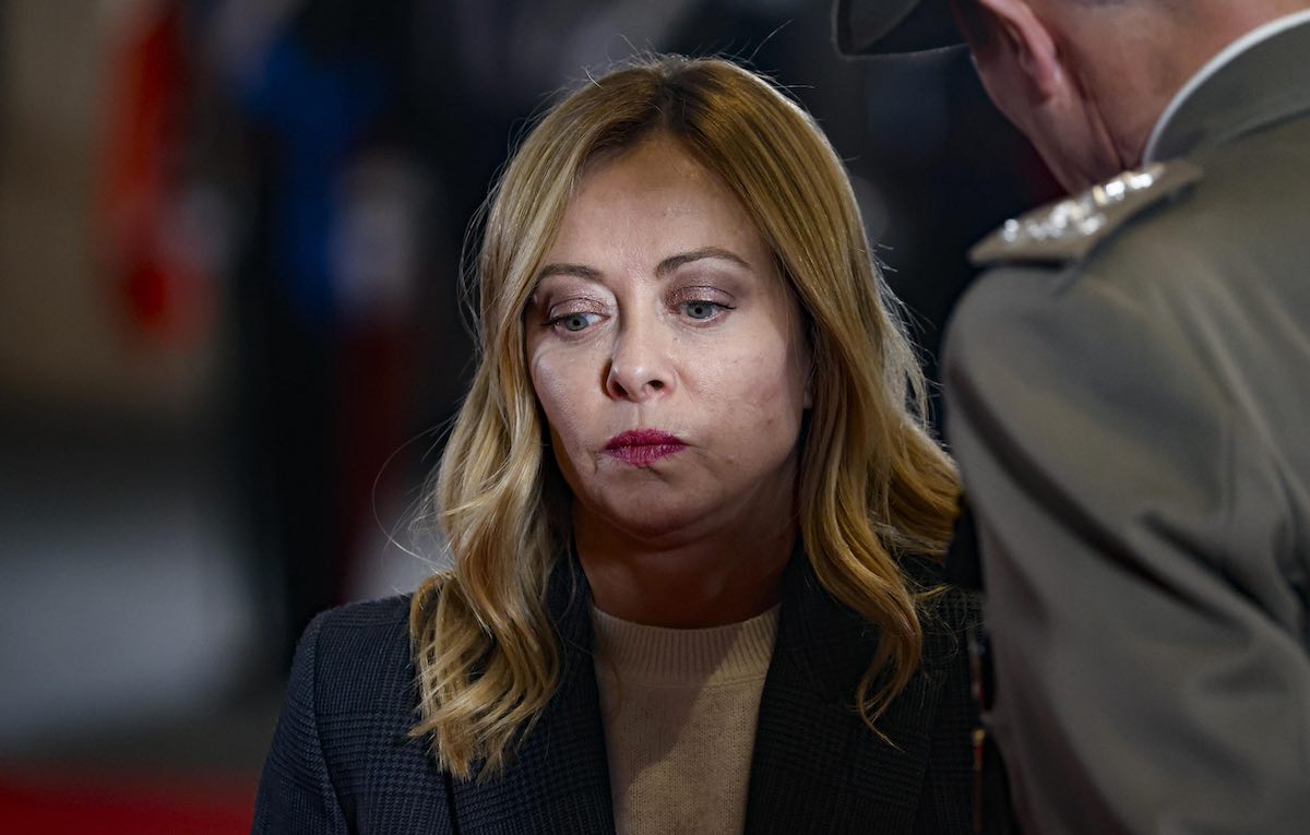 Meloni: «La norma sul consenso sarà approvata, nessuno scambio di voti»