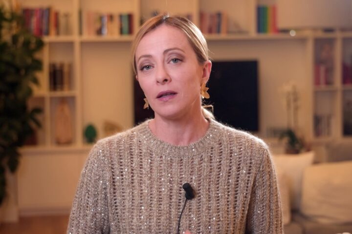 Meloni lancia la campagna referendaria sulla giustizia: «Chiedetevi se funziona bene in Italia»