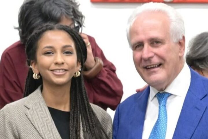 Mia Diop è la nuova vicepresidente della Regione Toscana, la più giovane nella storia della regione
