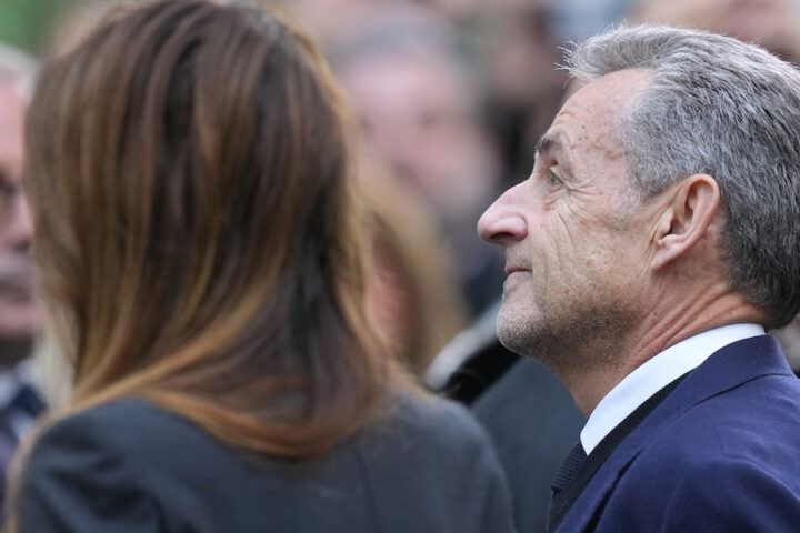 Nicolas Sarkozy ottiene il rilascio temporaneo dal carcere dopo la condanna per associazione a delinquere