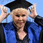 Ornella Vanoni muore a Milano a 91 anni, colpita da malore a casa sua