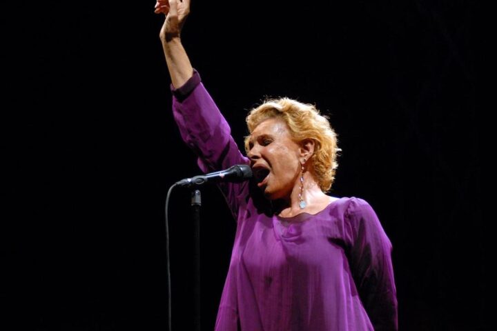 Ornella Vanoni scomparsa a 91 anni, Renato Zero e il tributo degli amici
