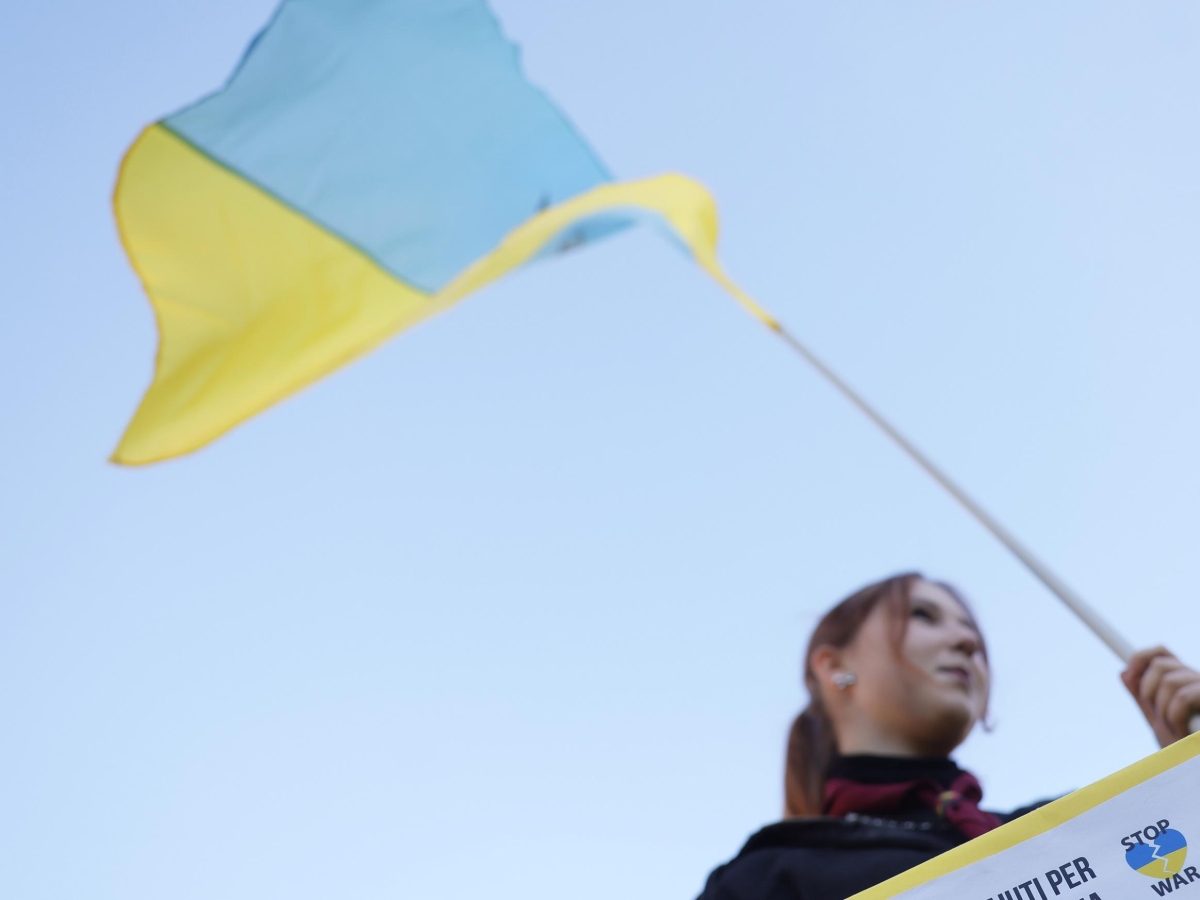 Putin cerca di fermare i fondi per l'Ucraina: 300 miliardi di dollari bloccati dai Paesi G7