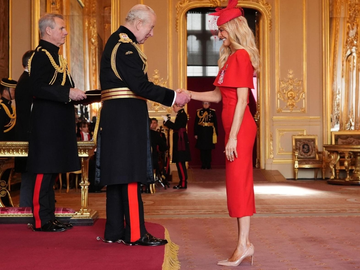 Re Carlo celebra 77 anni: un bilancio di successi e cambio nella famiglia royale