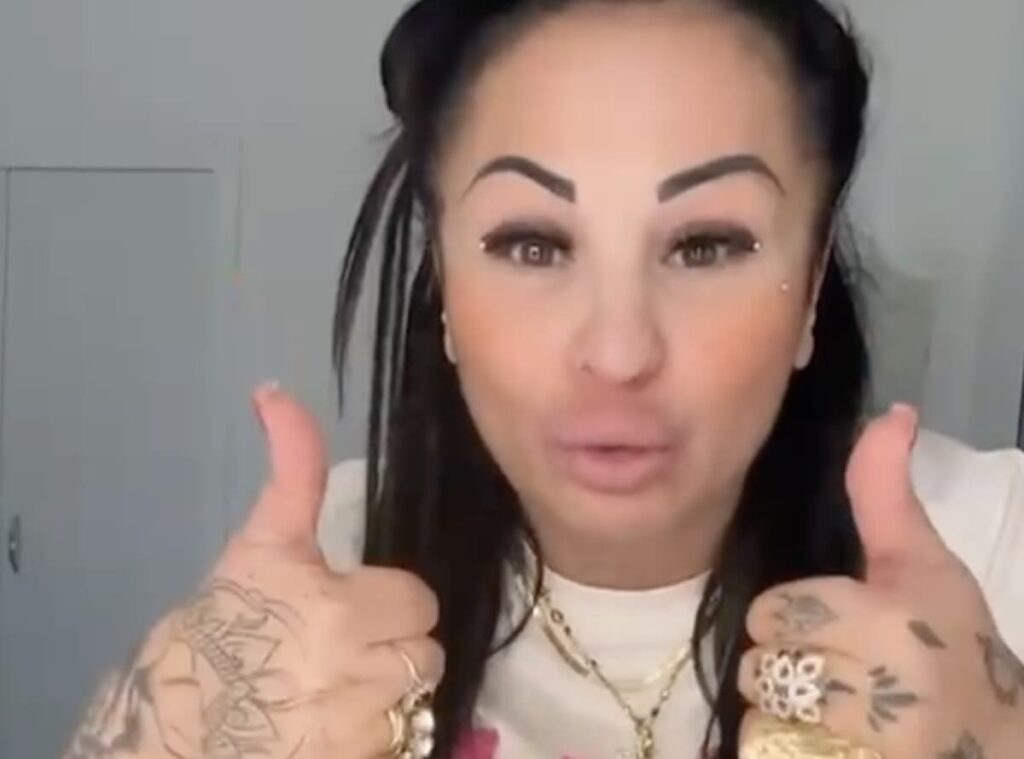 Rita De Crescenzo esclusa dalle liste elettorali in Campania, Borrelli accusa: «È irreperibile»