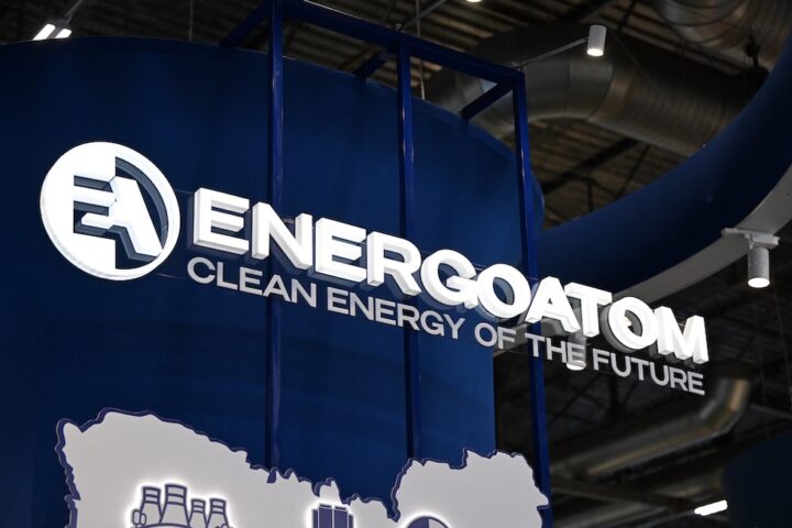 Scandalo di corruzione in Ucraina: coinvolti collaboratori di Zelensky e alti funzionari statali