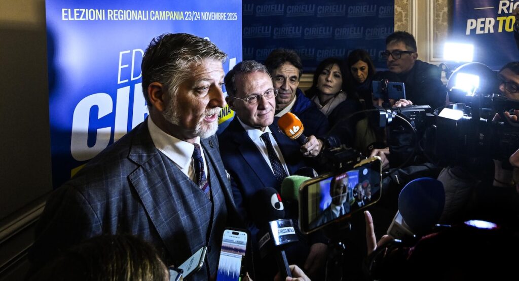 Si dimette il portavoce del ministro della Cultura dopo comunicati a sostegno del candidato di destra in Campania