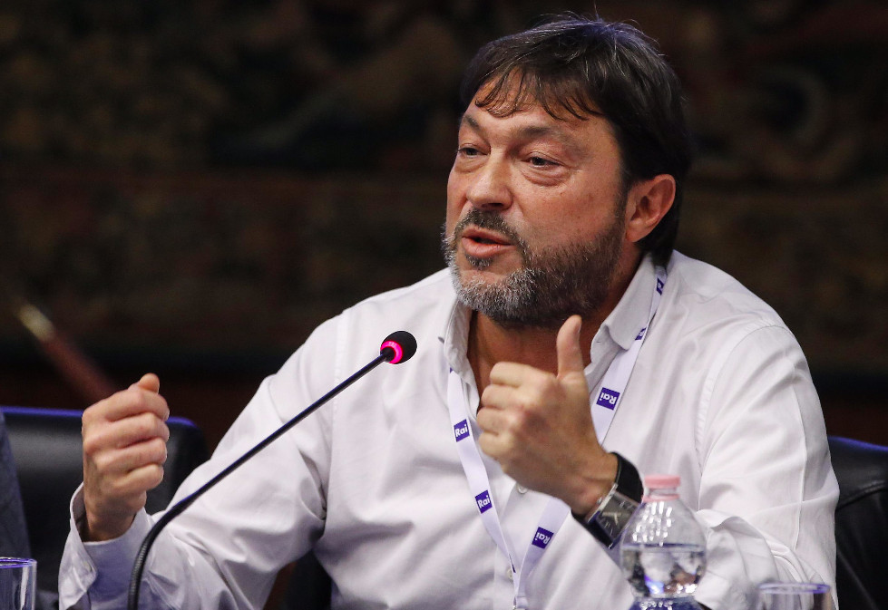 Sigfrido Ranucci critica il governo e la privacy: «Arianna Meloni tace sugli incontri con Ghiglia»