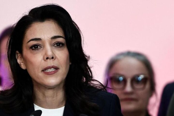 Sophia Chikirou, in corsa per sindaco di Parigi: «Voglio dare voce ai lavoratori»