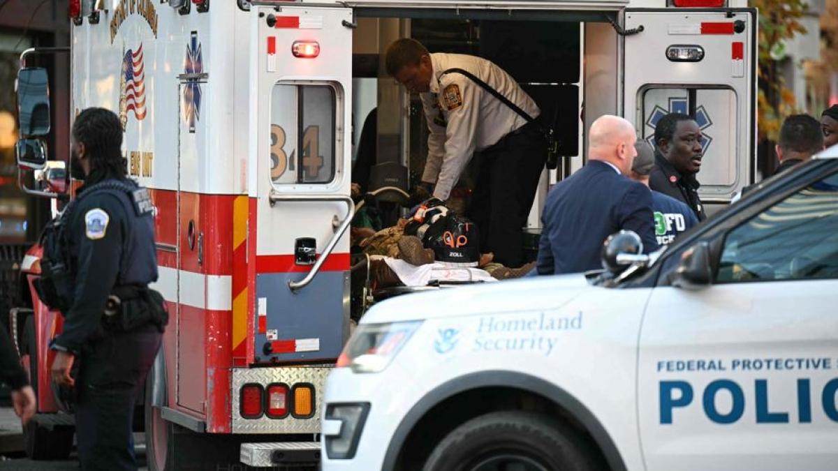 Sparatoria a Washington vicino alla Casa Bianca: due membri della Guardia Nazionale feriti gravemente