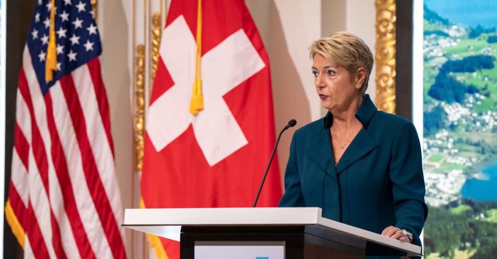 Stati Uniti e Svizzera riducono i dazi sui beni svizzeri da 39% a 15%